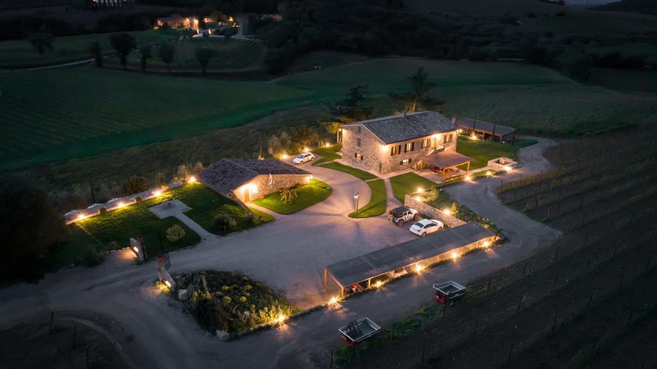 Wine Estate Rooms Paradiso Di Cacuci Montalcino Exterior photo
