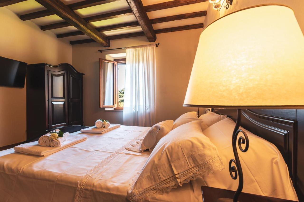 Wine Estate Rooms Paradiso Di Cacuci Montalcino Exterior photo