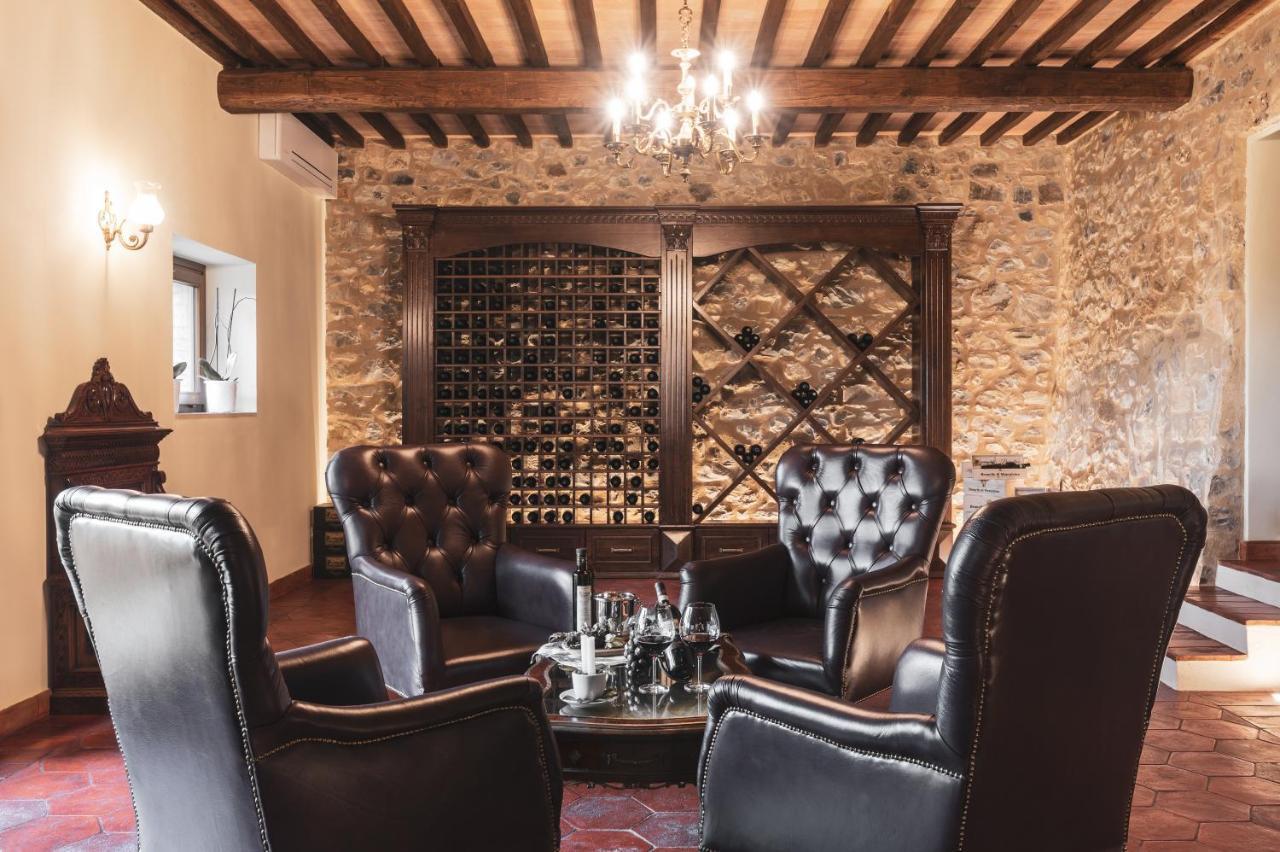 Wine Estate Rooms Paradiso Di Cacuci Montalcino Exterior photo